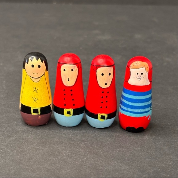 People Of The World “earth Filled With Friendship” Wooden Toys Vintage Set Of 16 - Picture 6 of 12